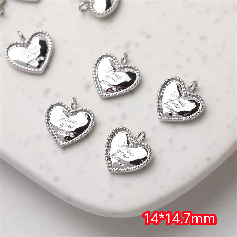 최소 주문 수량 30개/묶음 컬러 프린트 만화 하트 모 - Men Accessories Earrings 리뷰 및 가격